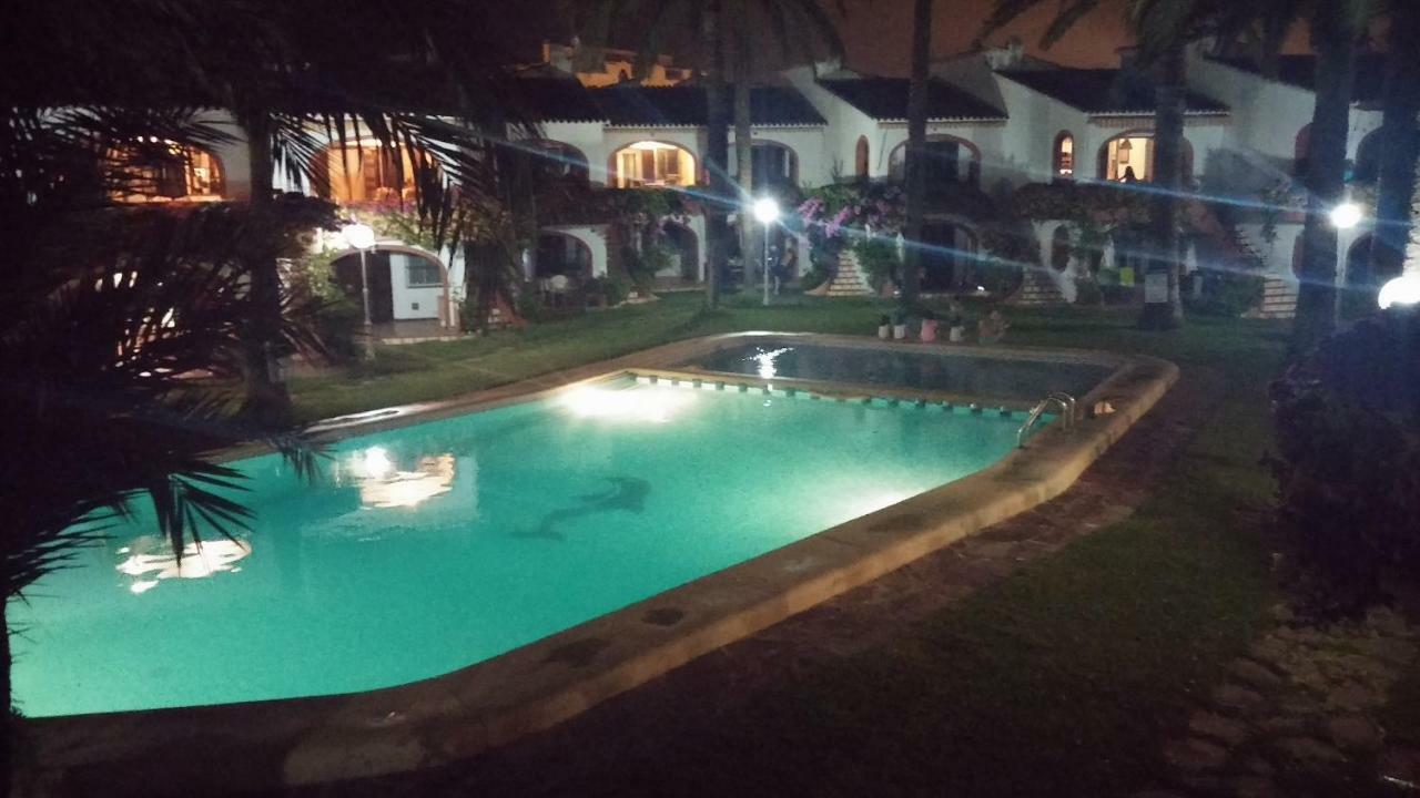 Residencial Cabanas デニア エクステリア 写真